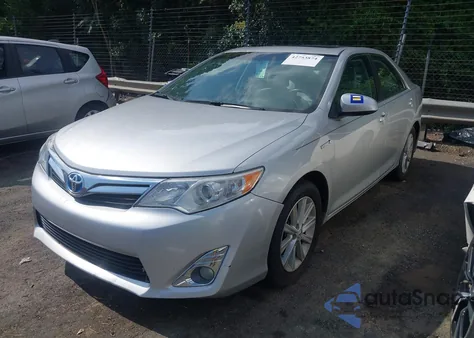 2013 Toyota Camry Hybrid Xle z USA, uszkodzony, nr VIN 4T1BD1FK0DU076016